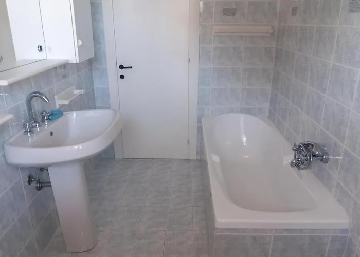 Casa Lina- Vista Mare Con Posto Auto Privato * Montesilvano Marina